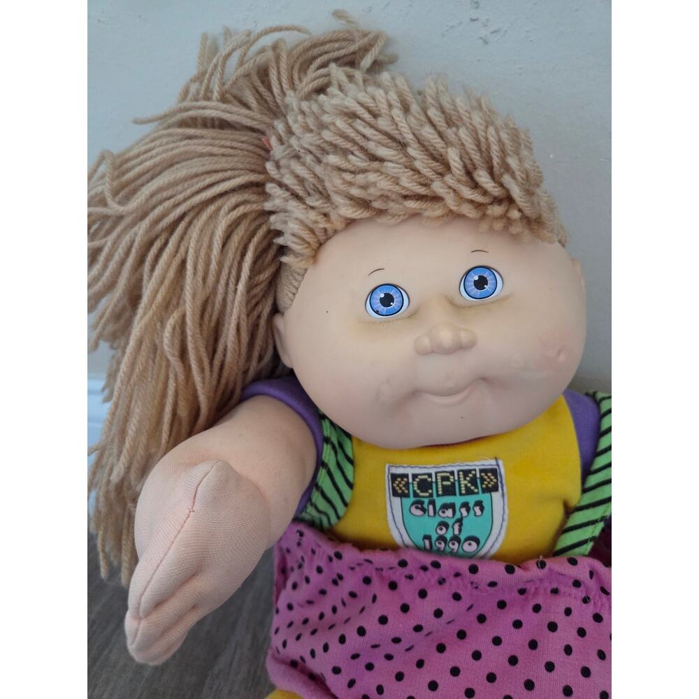 Vintage 1990 Cabbage Patch Kids Doll Class of 1990 Hasbro Soft Body Toy - Picture 3 of 10